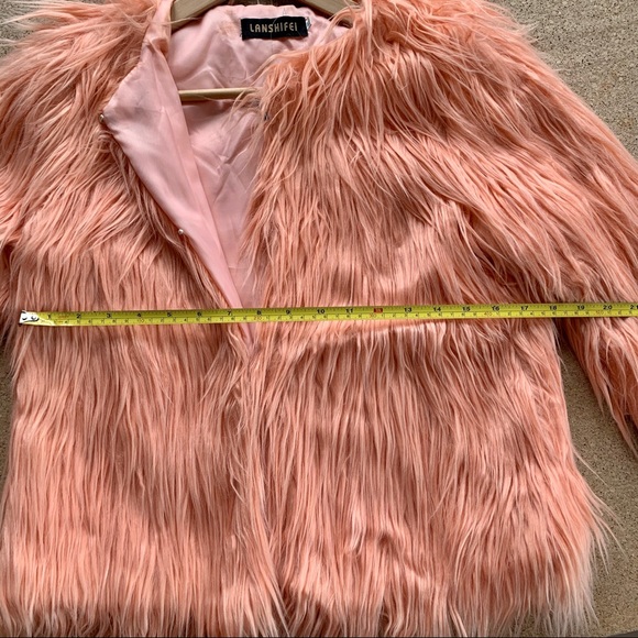 Pink fun fur jacket - Picture 4 of 8